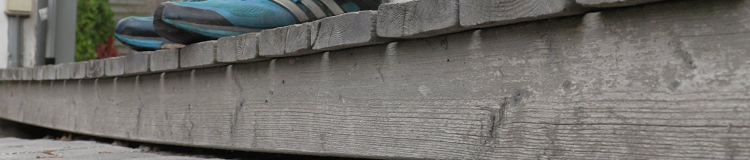 Træterrassen gynger Træterrassen gynger